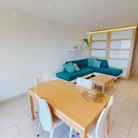 Апартаменты Spacieux 2p Renove Face Avec Terrasse Et Garage